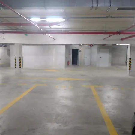 Sunlit Elegance Escape Apartment *