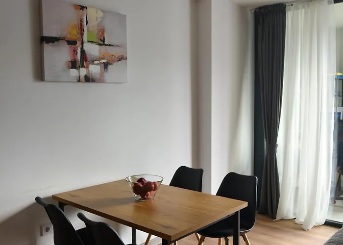 Apartamento Sunlit Elegance Escape Varna